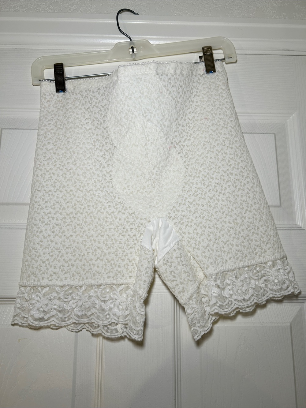 True Vintage 1970/1980s Lace Shape wear Shorts